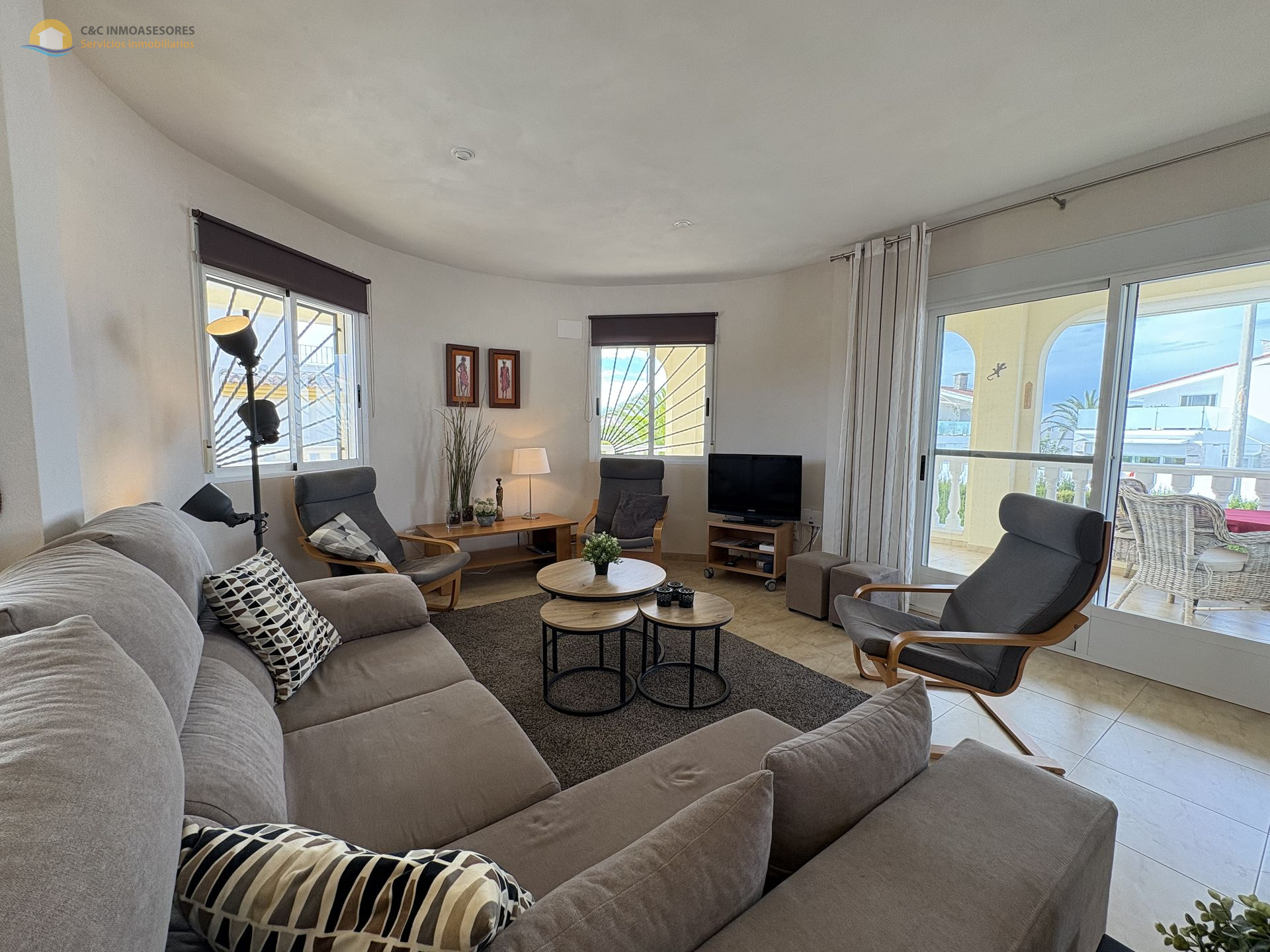 Villa in La Marina