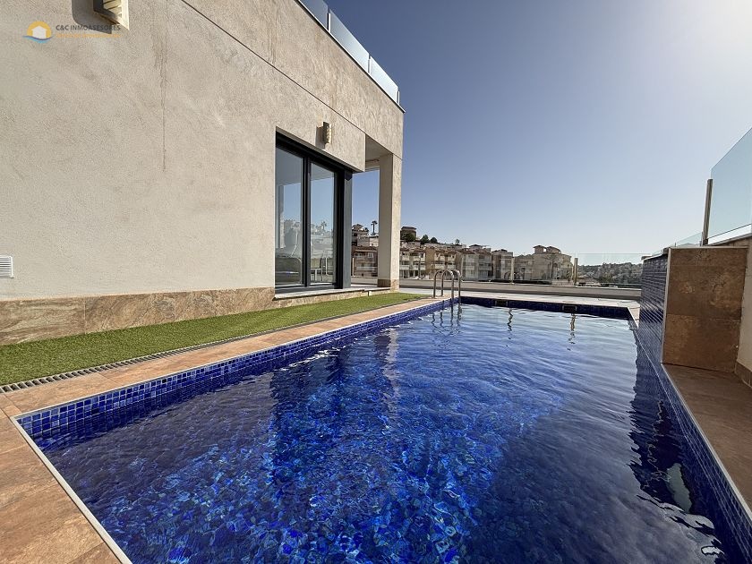 Superbe villa de 3 chambres avec une vue imprenable! - C&C Inmoasesores