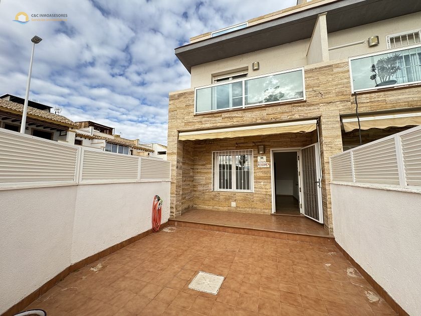 Duplex type property 3 bedrooms 2 bathrooms from 2006 - C&C Inmoasesores