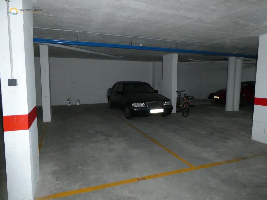 3 Bedroom 2 bathroom apartment with a big garage space - C&C Inmoasesores