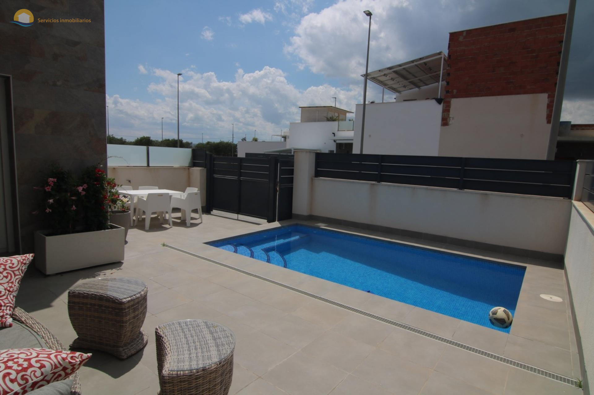Semi-detached house in Daya Vieja