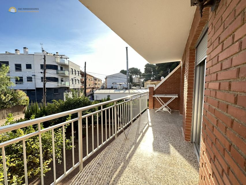 3 bedroom flat with parking 150 metres from the beach - C&C Inmoasesores