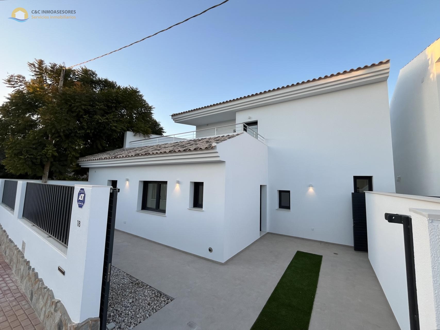Stunning Key ready 3 bedroom 2 bathoom modern villa  - C&C Inmoasesores