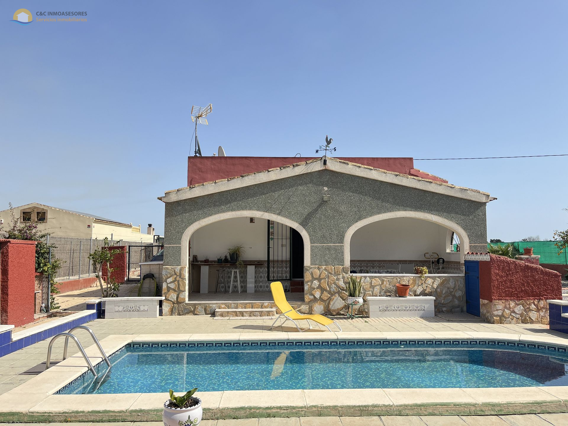 Country property in Dolores