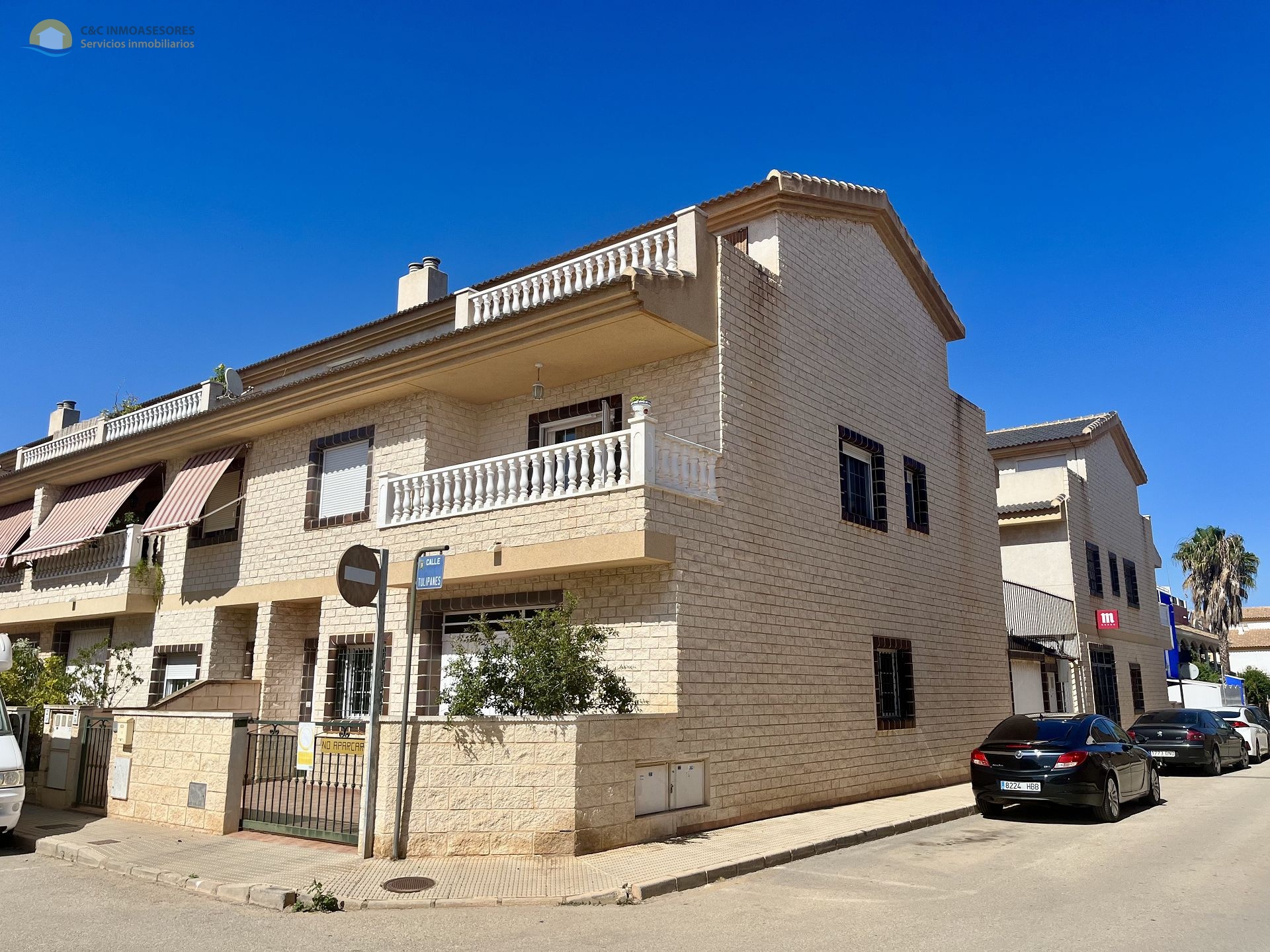 Grote woning in zeer goede staat met mooie garage - C&C Inmoasesores