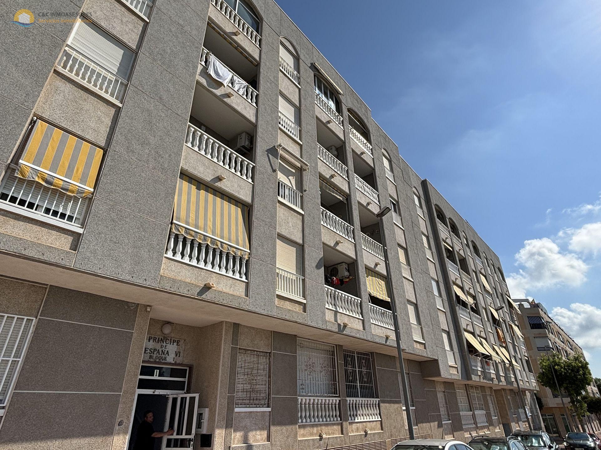 Apartment in Guardamar del Segura - Resale - C&C Inmoasesores