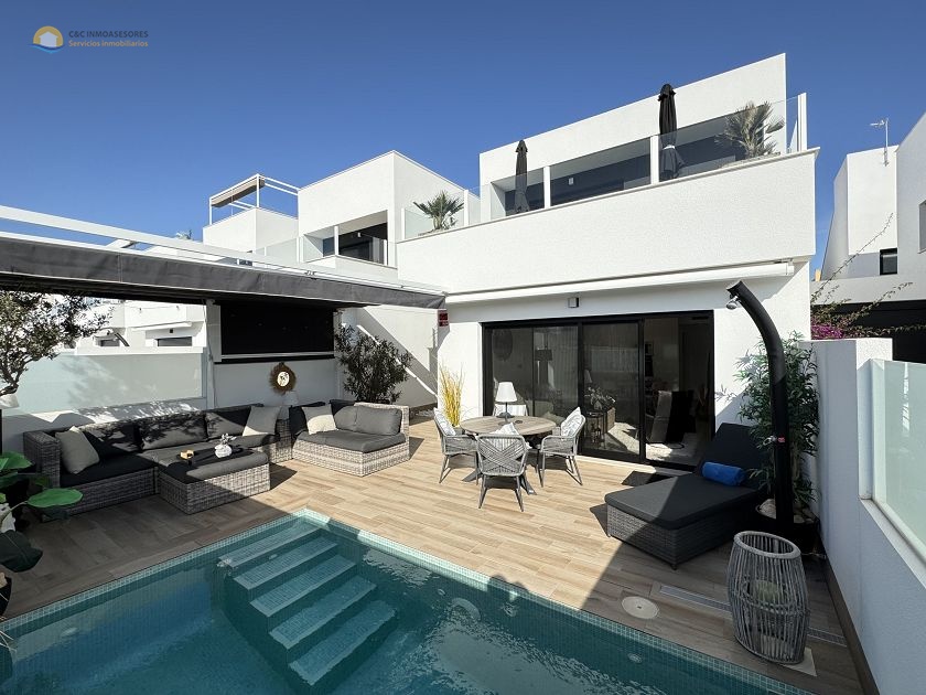 Amazing south facing new modern villa in San Pedro - C&C Inmoasesores