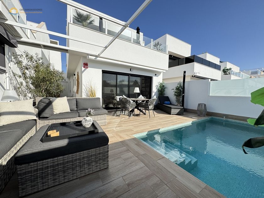 Amazing south facing new modern villa in San Pedro - C&C Inmoasesores