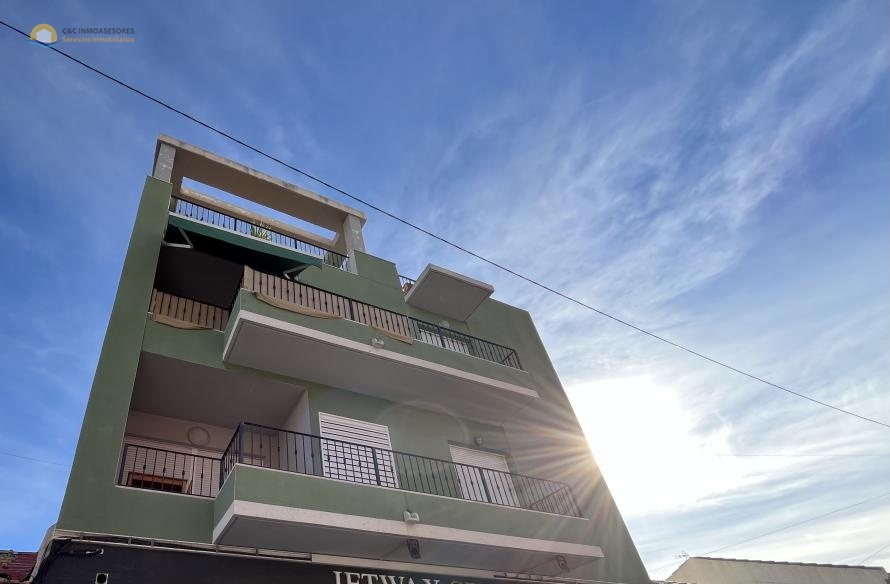 Modern apartment with 3 bedrooms and 2 bathrooms - C&C Inmoasesores