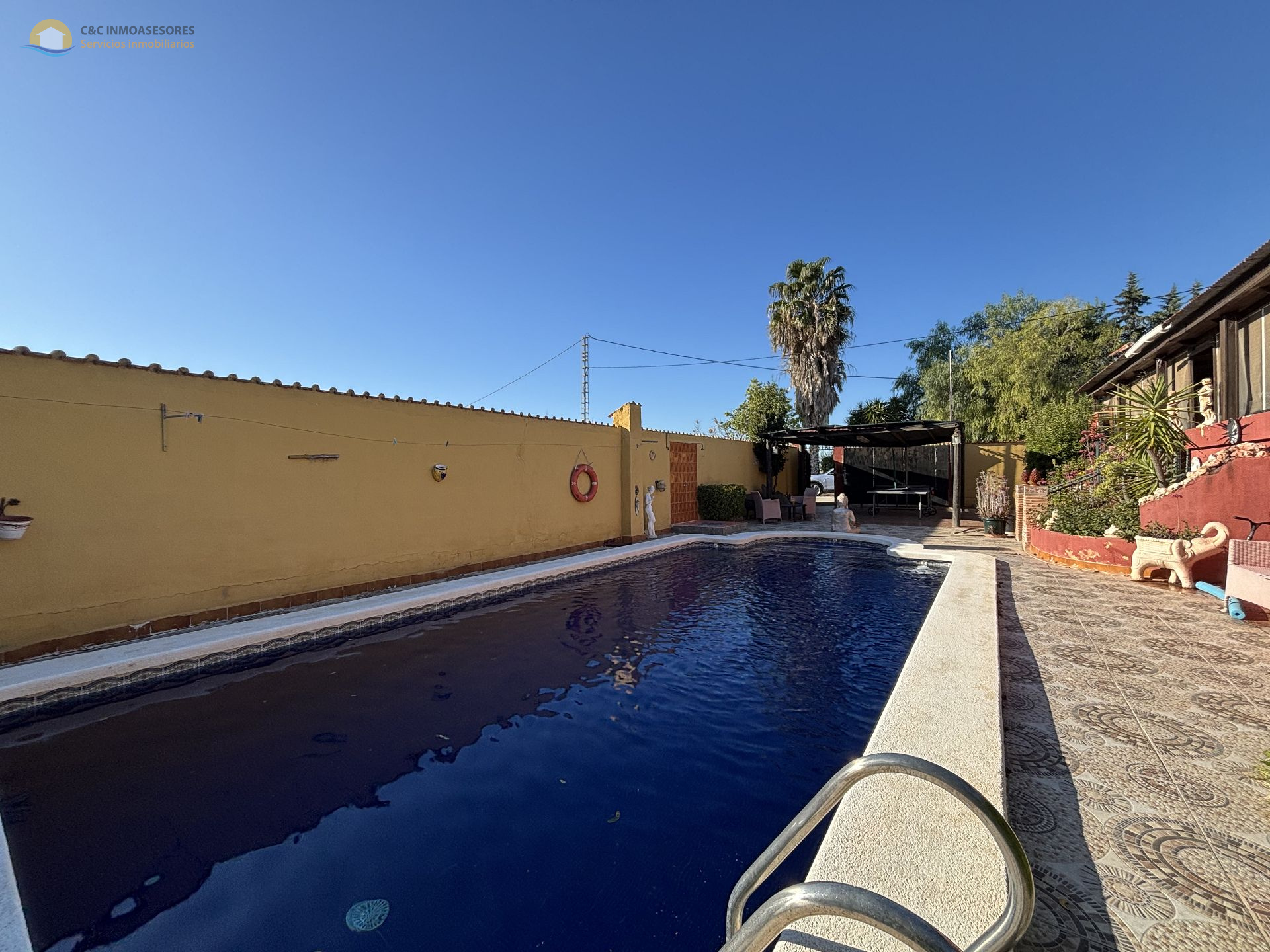 Country property in Dolores