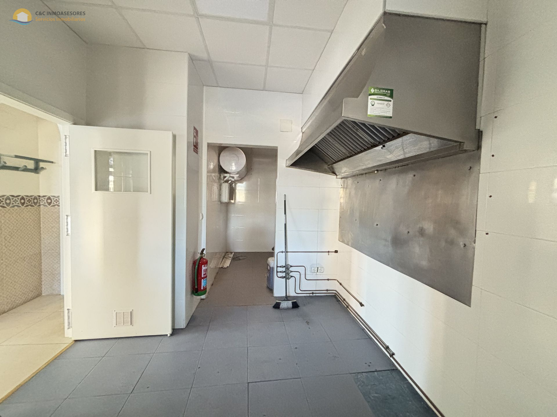 Commercial unit in Guardamar del Segura
