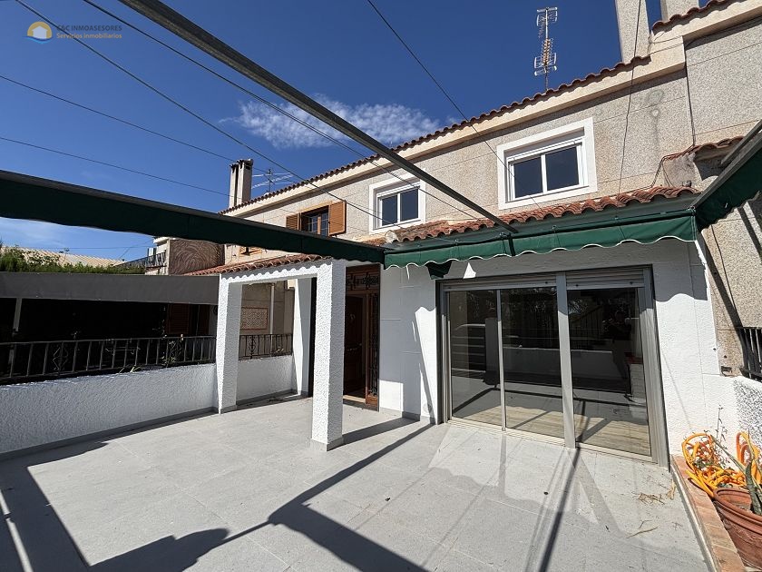 Geschakelde woning in Dolores - C&C Inmoasesores