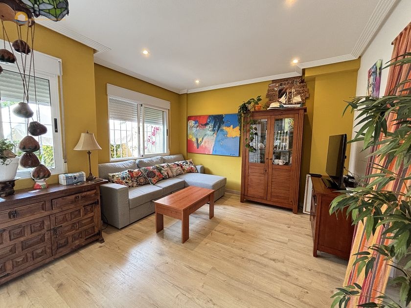 Geschakelde woning in Guardamar del Segura - C&C Inmoasesores