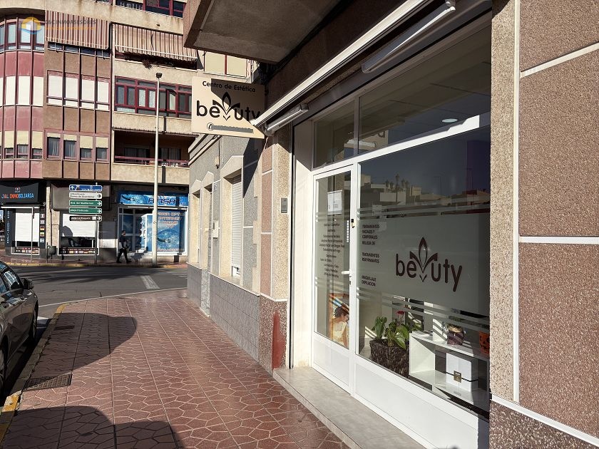 Bedrijfspand in Guardamar del Segura - C&C Inmoasesores