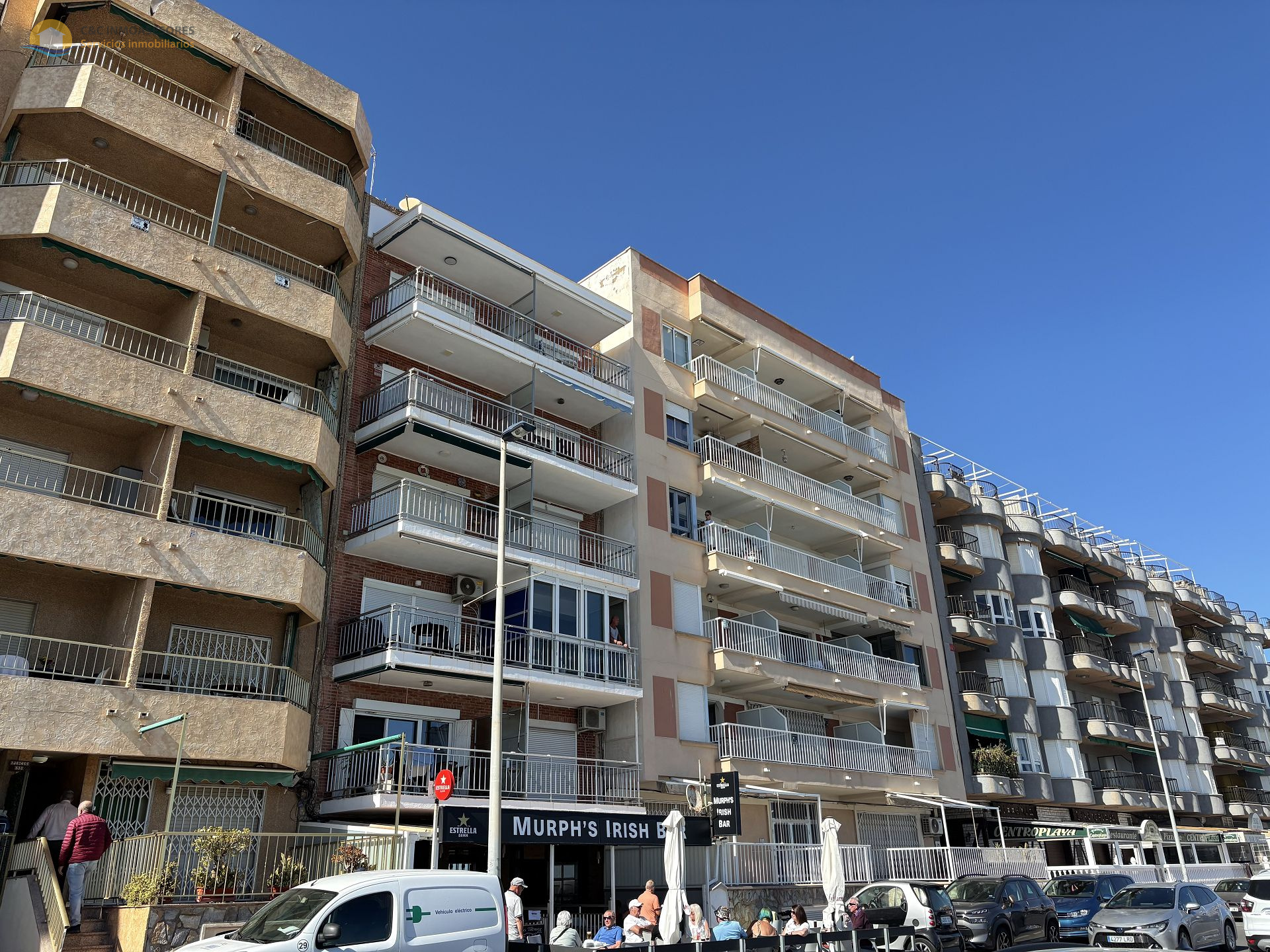 Piso justo en primera línea de playa en Torrevieja - C&C Inmoasesores