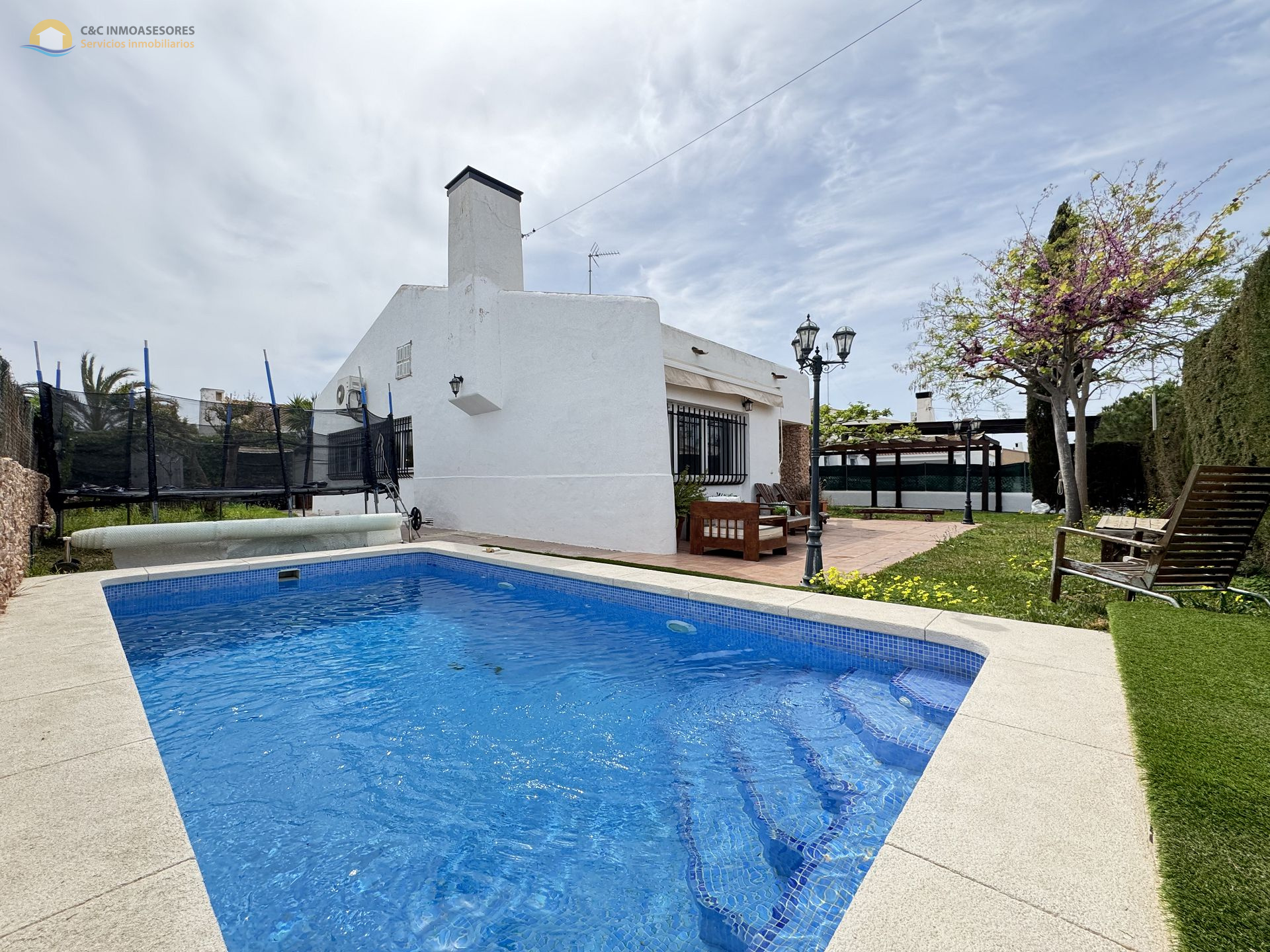 Chalet independiente en Santiago de la Ribera - Reventa - C&C Inmoasesores