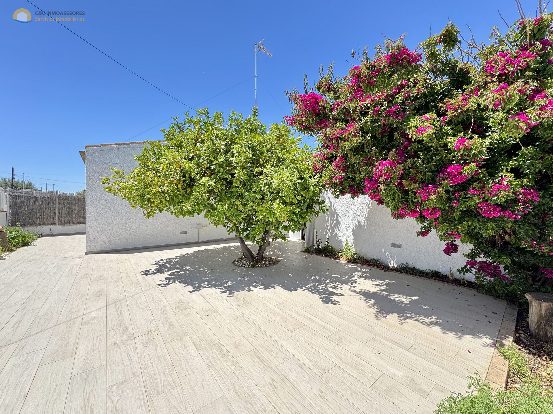 Villa in Santiago de la Ribera