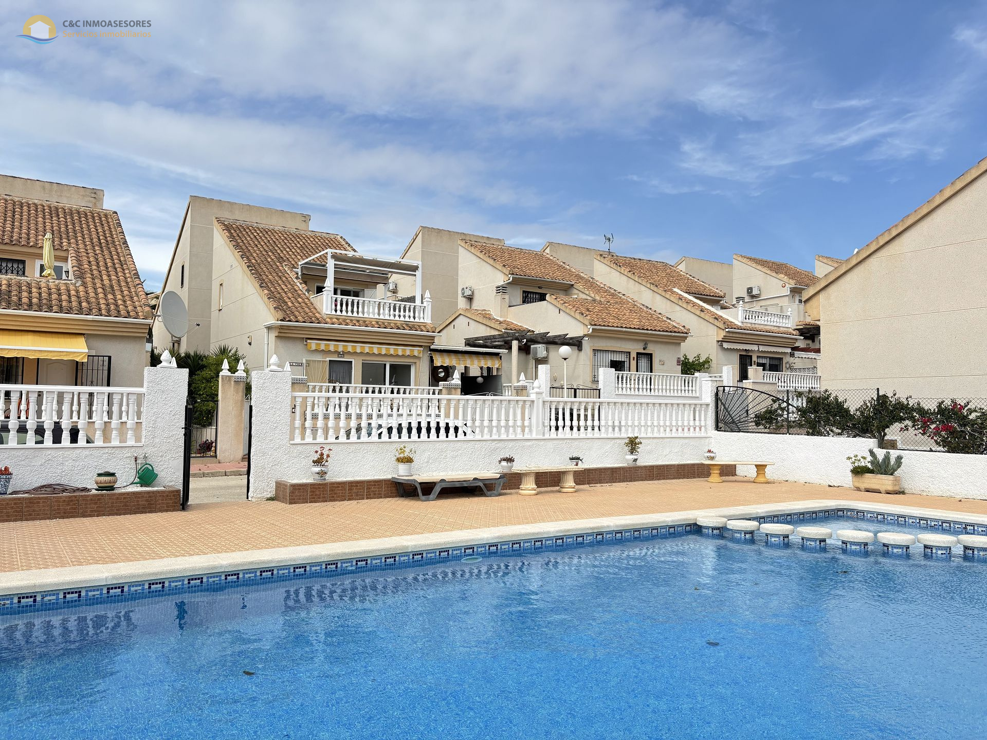 Beautiful 3 bedroom renovated property facing south - C&C Inmoasesores