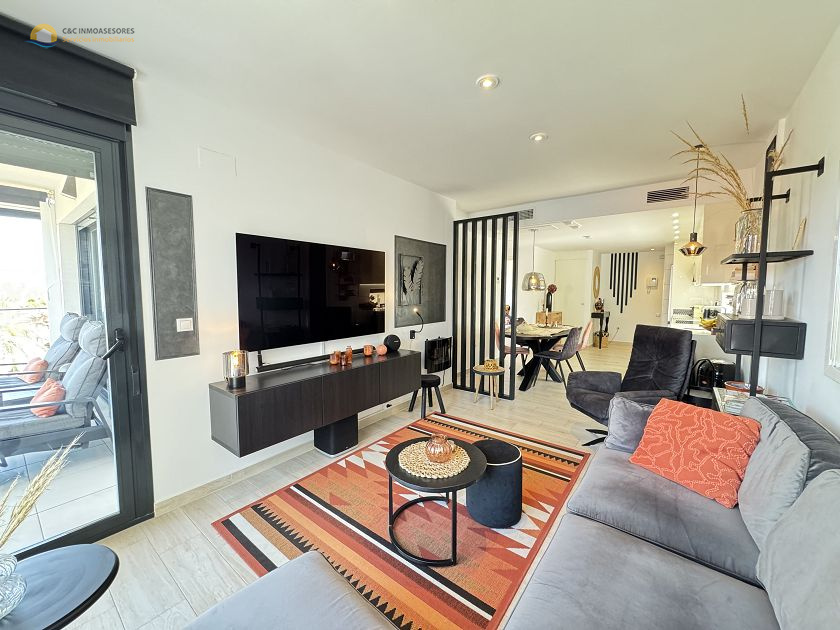 Beautiful penthouse with private roof terrace and sea views - C&C Inmoasesores